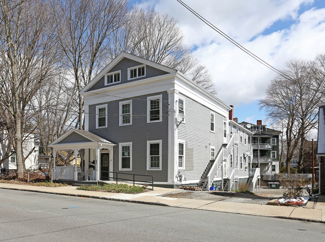 81 Union St in Norwich, CT - Building Photo - Building Photo