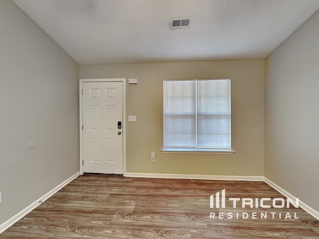700 Continental Dr in Concord, NC - Building Photo - Building Photo