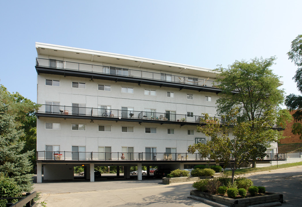 Chestnut Hill Apartments in Columbus, OH - Building Photo