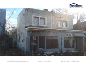 912 E Locust Ave in Philadelphia, PA - Building Photo - Building Photo