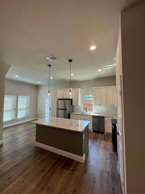 property at 721 N Jefferson St