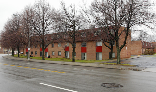 East Liberty Garden Apartments - Demolished in Pittsburgh, PA - Foto de edificio - Building Photo