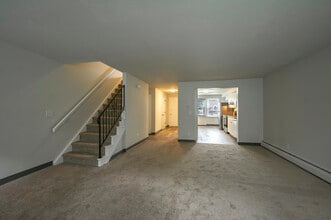 Westfield Glen in Meriden, CT - Building Photo - Interior Photo