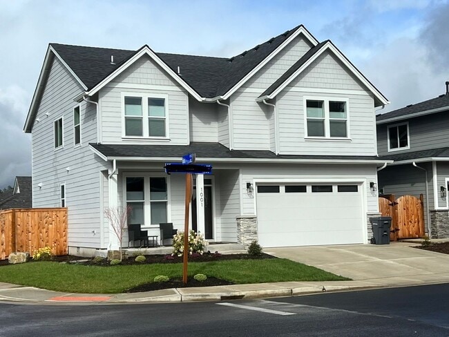 property at 1001 Keystone Loop NE