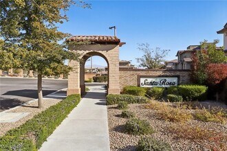 104 Alamere Falls Dr in Las Vegas, NV - Building Photo - Building Photo