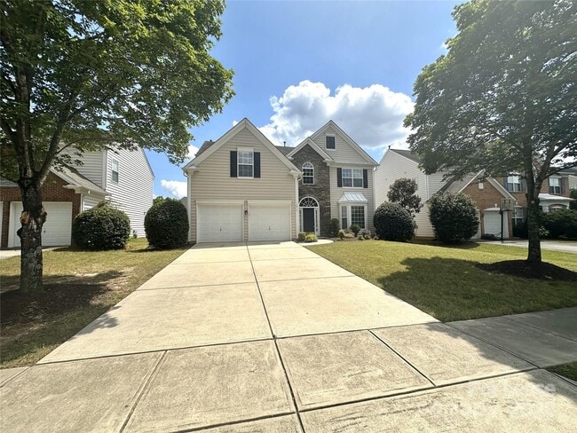 11017 Maplehurst Dr in Charlotte, NC - Building Photo - Building Photo