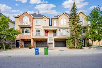 1302 13 Av SW in Calgary, AB - Building Photo - Building Photo