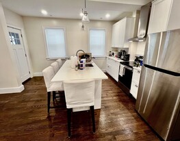 35 Foster St, Unit 1 in Boston, MA - Building Photo