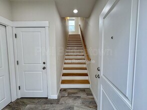 8804 N Edison St in Portland, OR - Building Photo - Building Photo