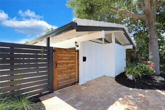 278 Tropic Dr in Lauderdale-by-the-Sea, FL - Foto de edificio - Building Photo