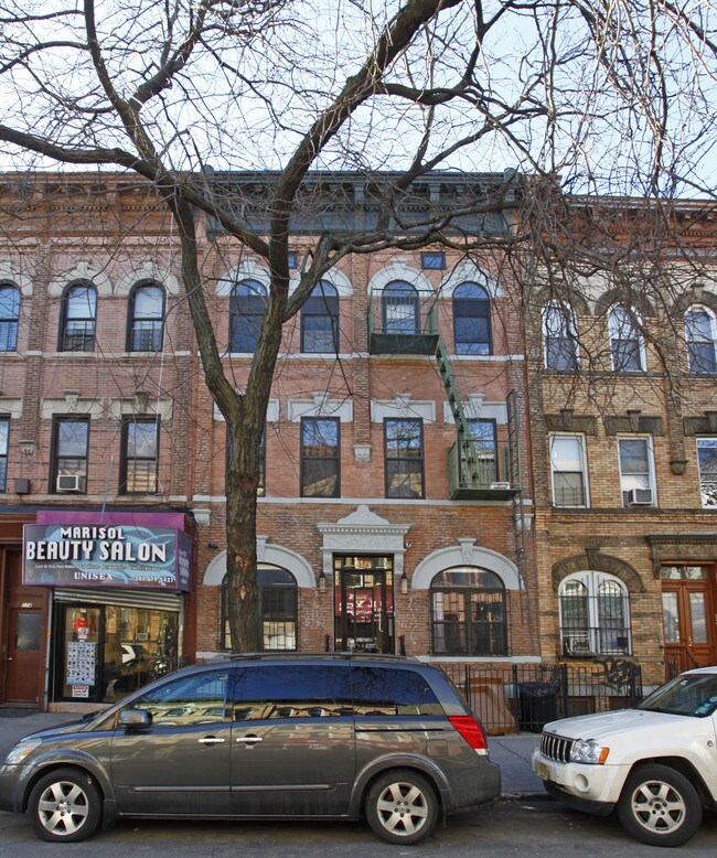 172 Irving Ave in Brooklyn, NY - Building Photo - Building Photo