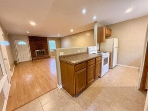 2329 Heatherfield Ln in Norman, OK - Building Photo - Building Photo