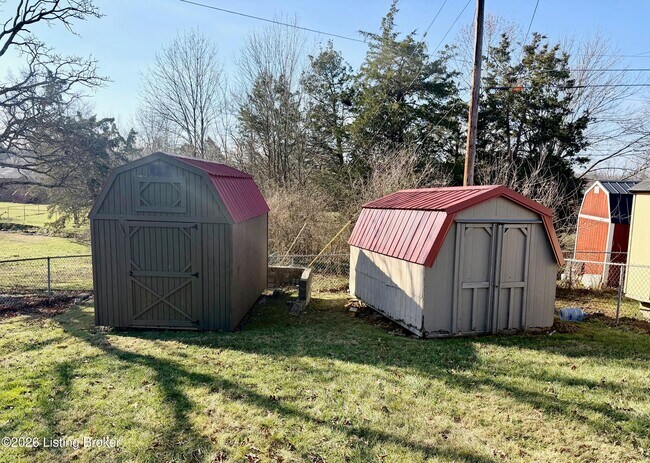 1306 Heatherbourne Dr in La Grange, KY - Building Photo - Building Photo