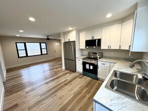 9905 Coward Mill Rd in Knoxville, TN - Building Photo - Building Photo