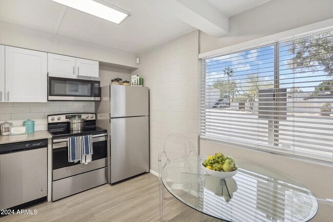 615 S Hardy Dr, Unit 3 in Tempe, AZ - Foto de edificio - Building Photo