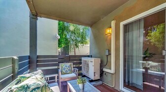 4012 Farm Hill Blvd in Redwood City, CA - Building Photo