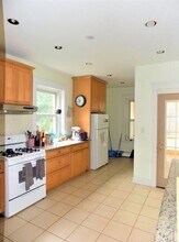 19 University Rd, Unit 3 in Brookline, MA - Building Photo - Building Photo