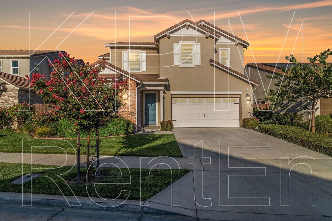 10940 Portside Dr in Stockton, CA - Building Photo