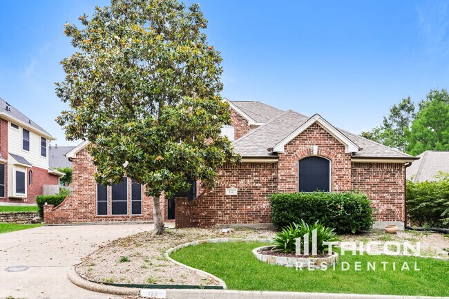 property at 122 Freedom Ct