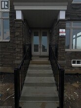 83 Awrey Ter in Hamilton, ON - Building Photo - Building Photo