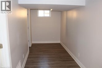 238 Sanatorium Rd in Hamilton, ON - Building Photo - Building Photo