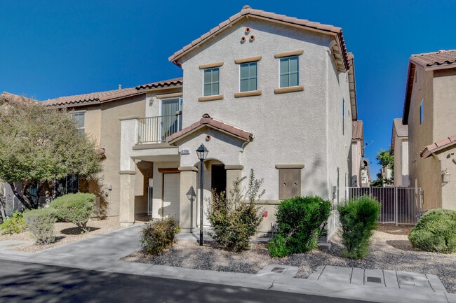 4256 Lady Burton St in Las Vegas, NV - Building Photo - Building Photo