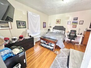 18 Ashford St, Unit 2C in Boston, MA - Building Photo - Building Photo