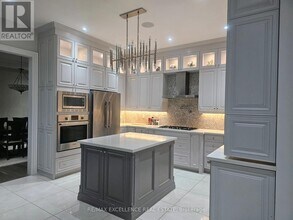 95 Gordon Randle Dr in Brampton, ON - Building Photo - Building Photo