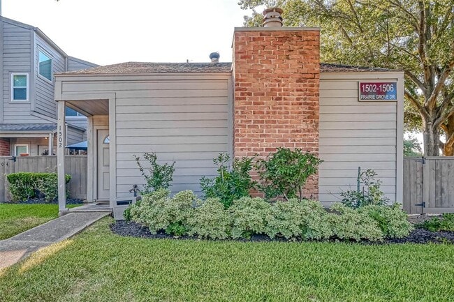 1502 Prairie Grove Dr in Houston, TX - Building Photo - Building Photo