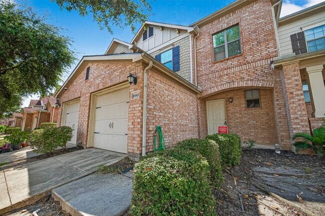 8042 Montague Manor Ln in Houston, TX - Building Photo - Building Photo