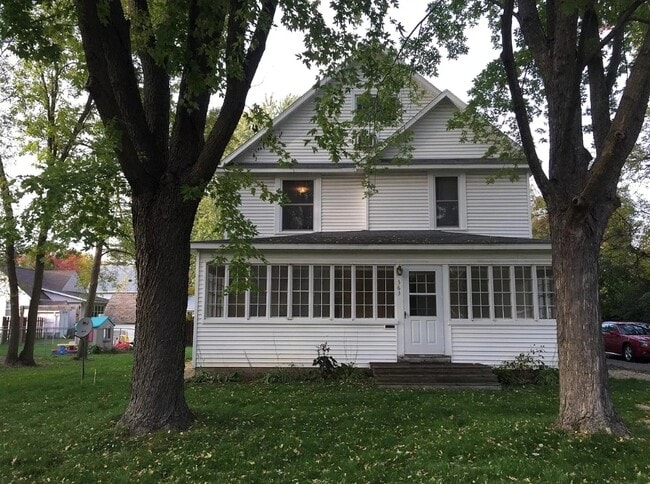 563 W 4th St, Unit First Floor