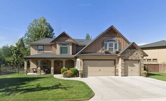 1082 E Azan St in Meridian, ID - Building Photo