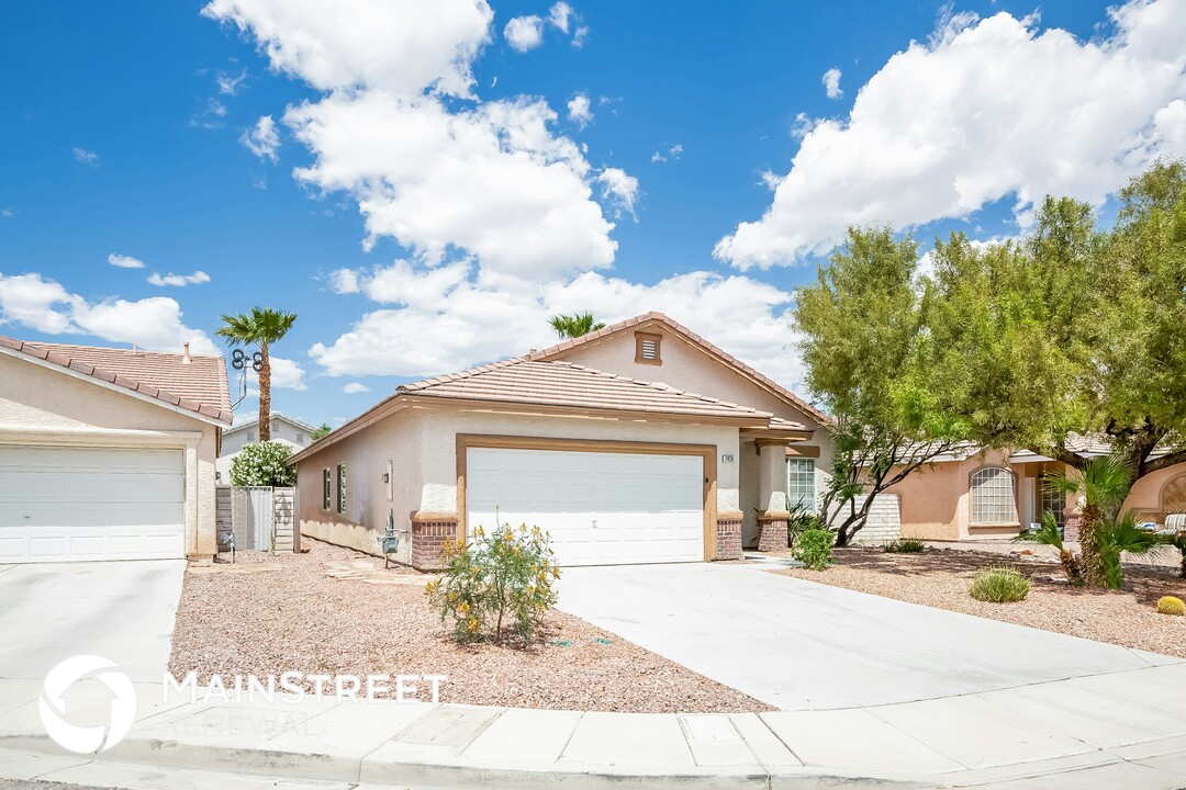 2420 Sunset Hills Ct in North Las Vegas, NV - Building Photo