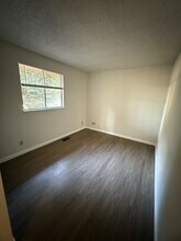 222 Bremerton Ave SE in Renton, WA - Building Photo - Building Photo