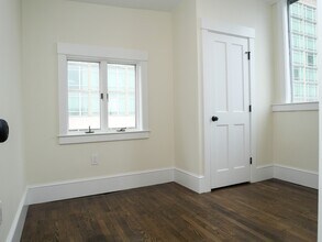 261 W Newton St, Unit 5 in Boston, MA - Building Photo - Building Photo