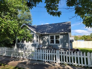 515 E Callender St in Livingston, MT - Foto de edificio - Building Photo