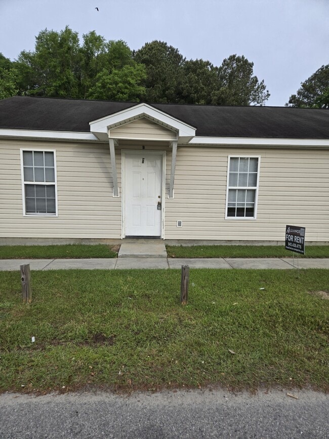 property at 812 E Royal St