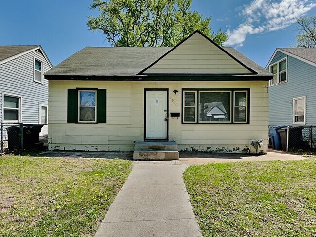 property at 4906 N Newton Ave