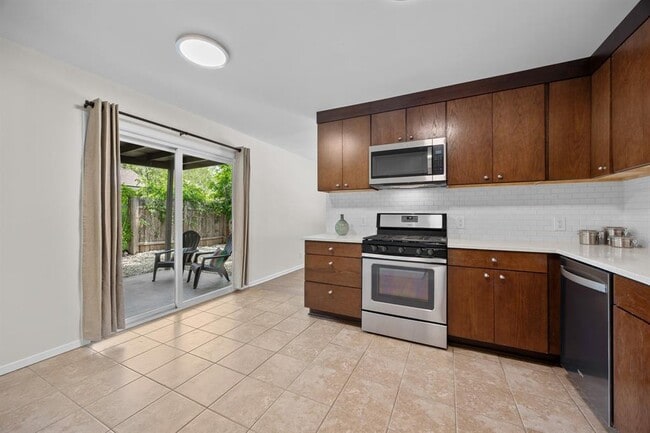 property at 8600 Hathaway Dr