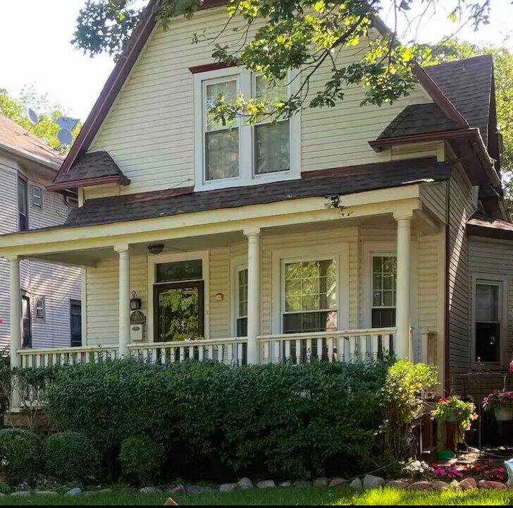 9811 S Vanderpoel Ave in Chicago, IL - Building Photo