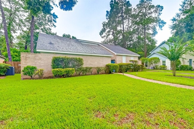 property at 3631 Glenpine Dr