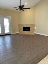 6831 Wellwood Ct in Houston, TX - Building Photo