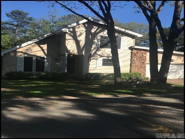 16 Hickory Ln in Maumelle, AR - Foto de edificio - Building Photo