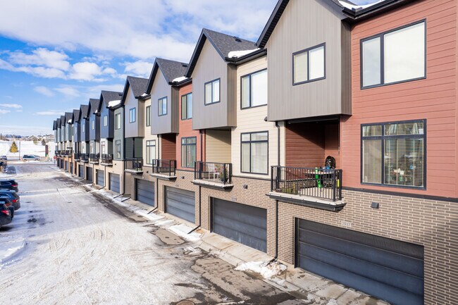 606 Sage Meadows Way NW in Calgary, AB - Building Photo - Building Photo