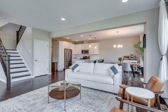 3S480 Lambe Ln in Naperville, IL - Building Photo - Building Photo
