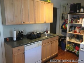 64 Pleasant St in Cambridge, MA - Building Photo - Building Photo