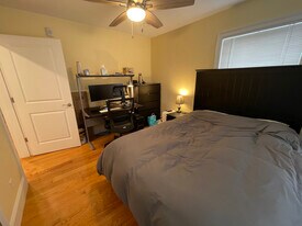 116 Holland St, Unit 2L in Somerville, MA - Building Photo
