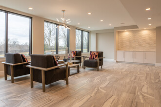 335 Bala in Bala Cynwyd, PA - Building Photo - Lobby