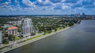 2109 Bayshore Blvd in Tampa, FL - Building Photo - Building Photo