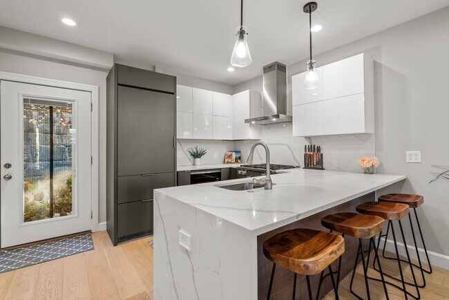 50 Robey St in Boston, MA - Building Photo - Building Photo